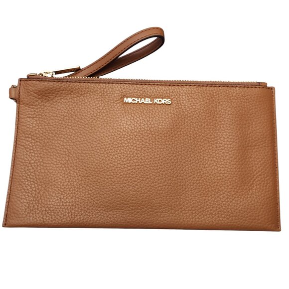 Michael Kors NWT inside Set Travel Pebbled Leather Large Top Zip Wristlet - Picture 1 of 12